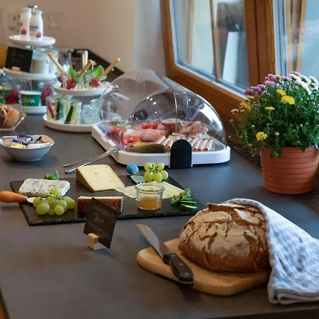 بيت ضيافة Finkenhof 3*