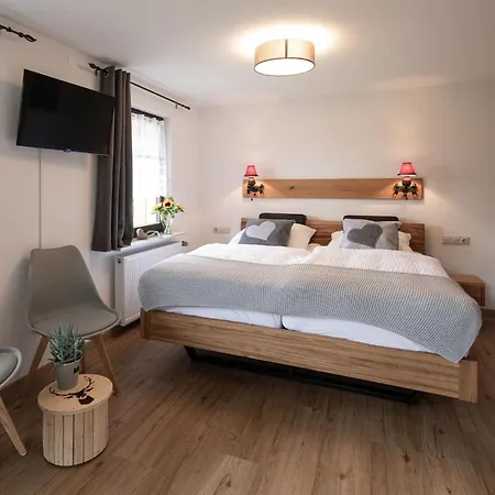 Pensión Finkenhof 3*